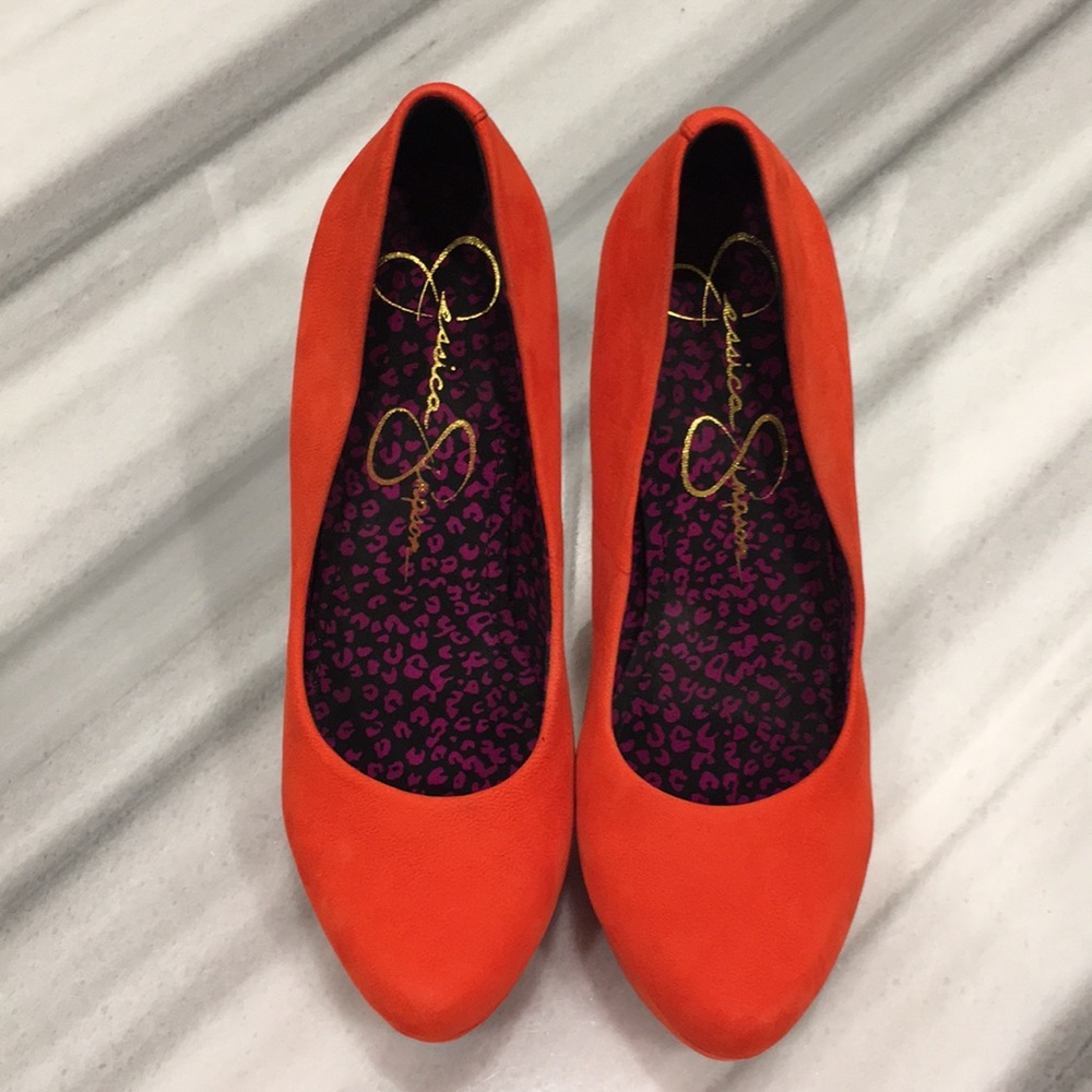 Jessica Simpson size 6.5M heels